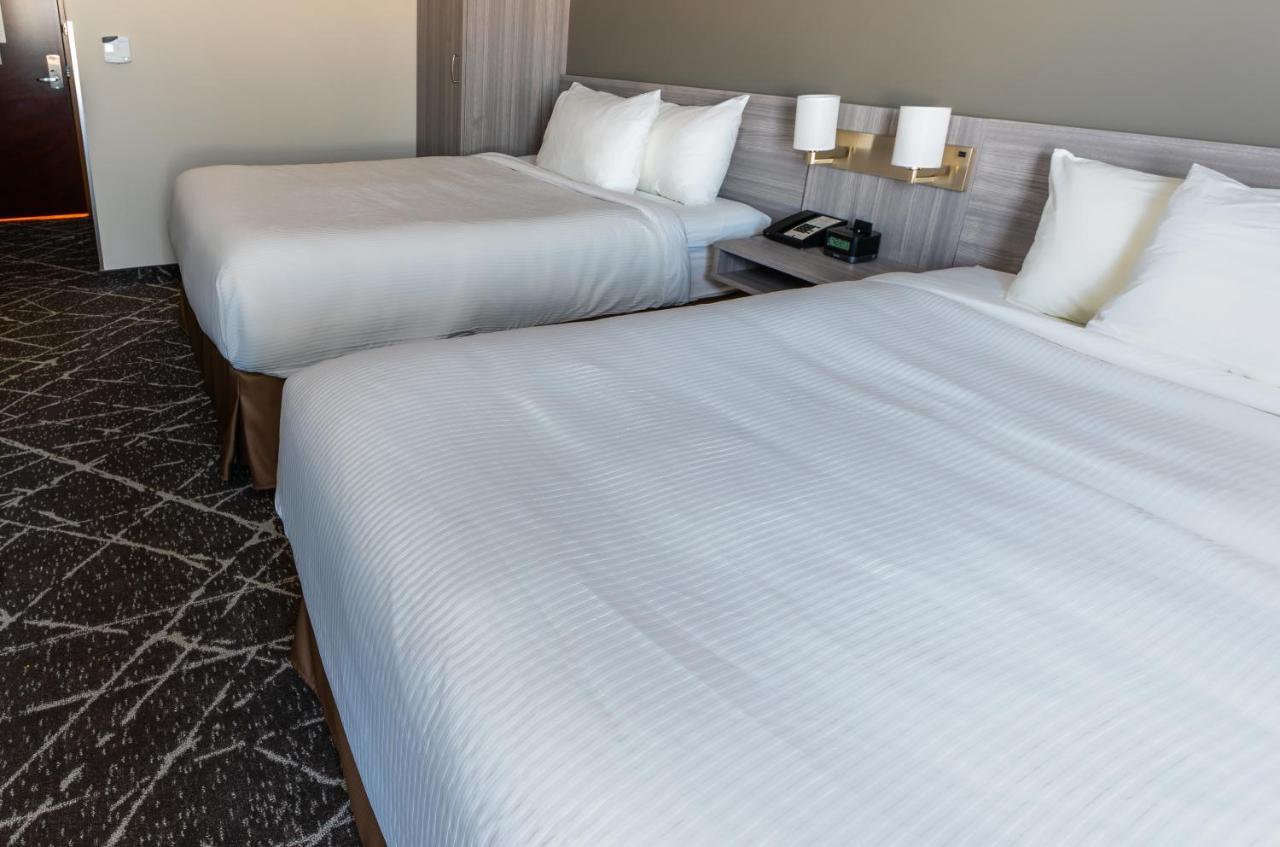 Hotel Microtel & By Wyndham