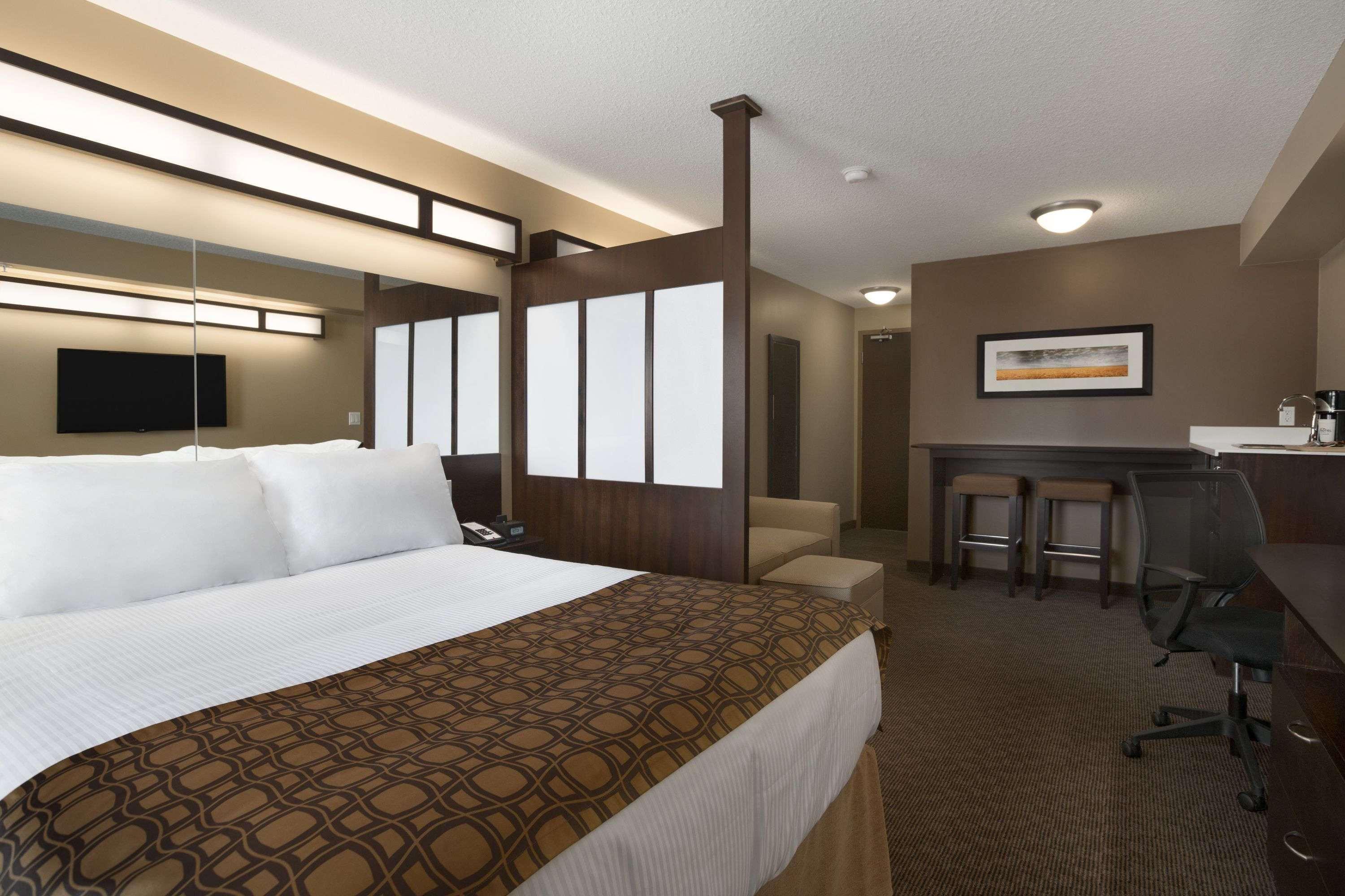 Hotel Microtel & By Wyndham 4*