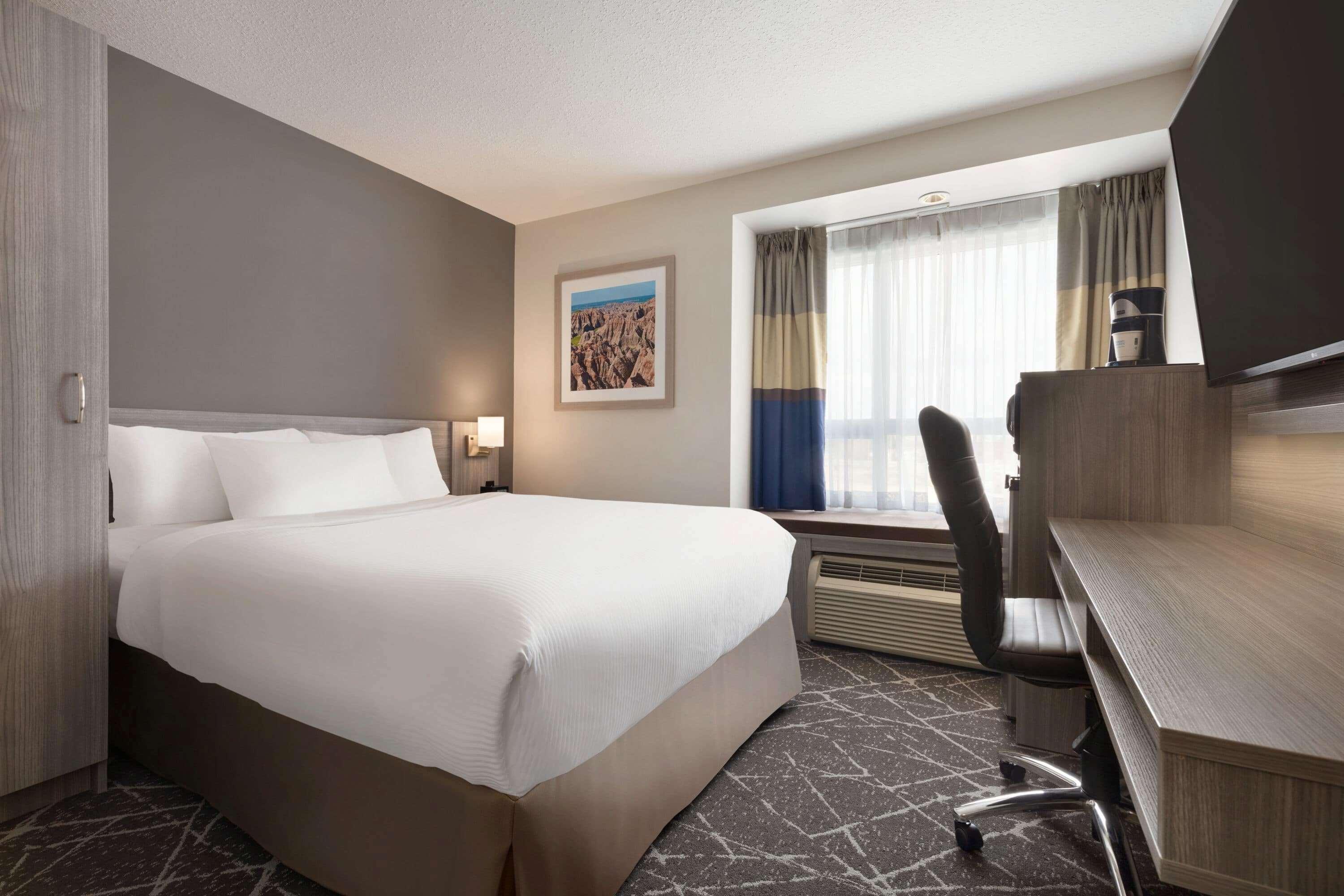 Microtel & By Wyndham Lloydminster