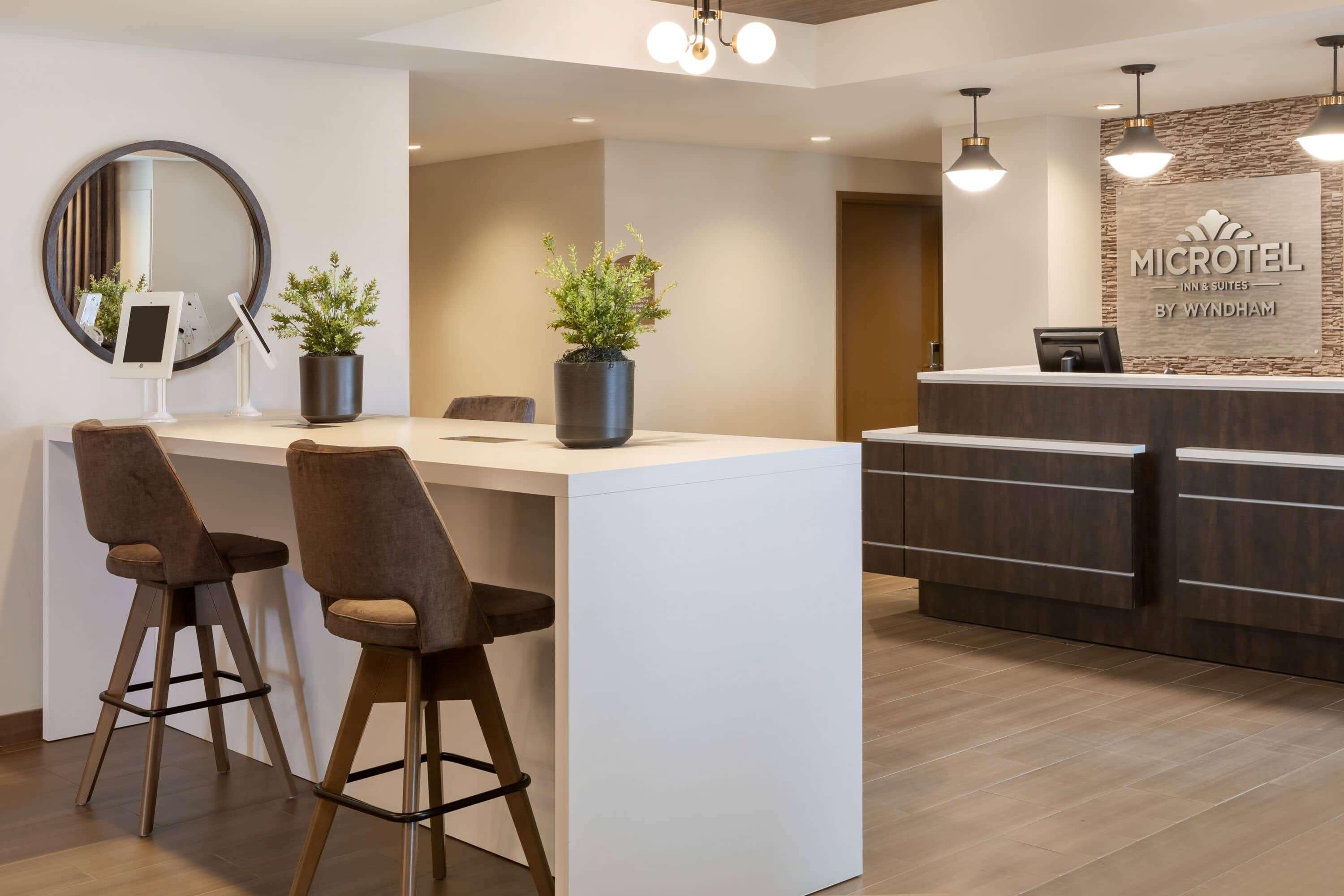 Microtel & By Wyndham Hotel Lloydminster