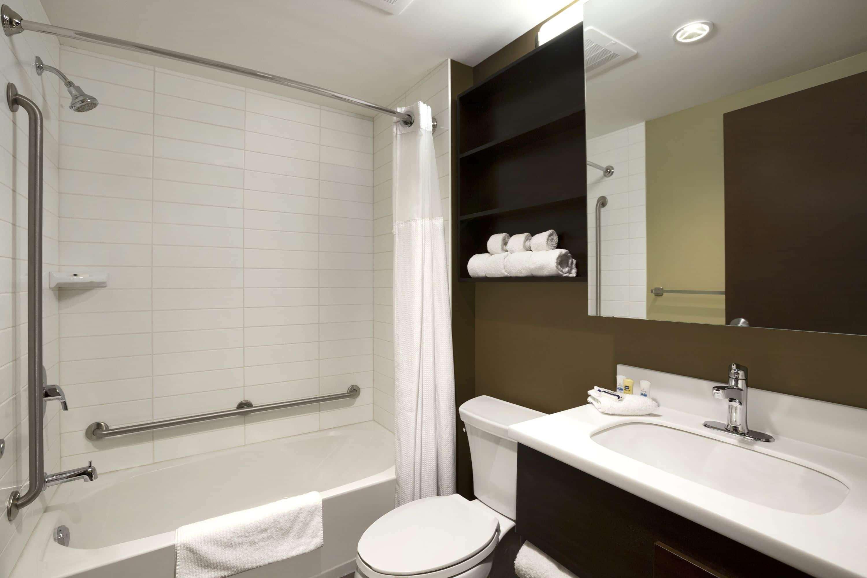 Hotel Microtel & By Wyndham