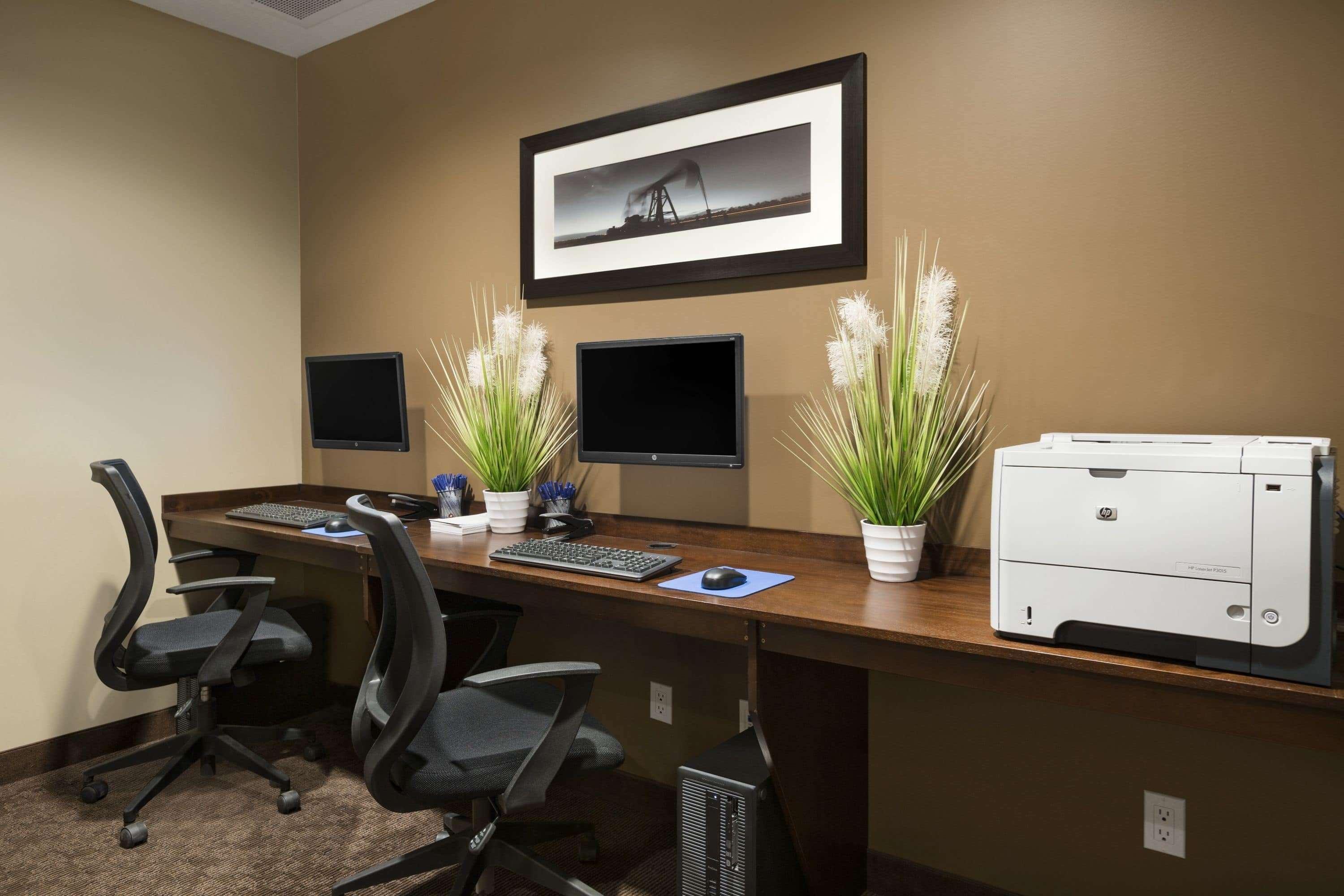 Microtel & By Wyndham Hotel 4*
