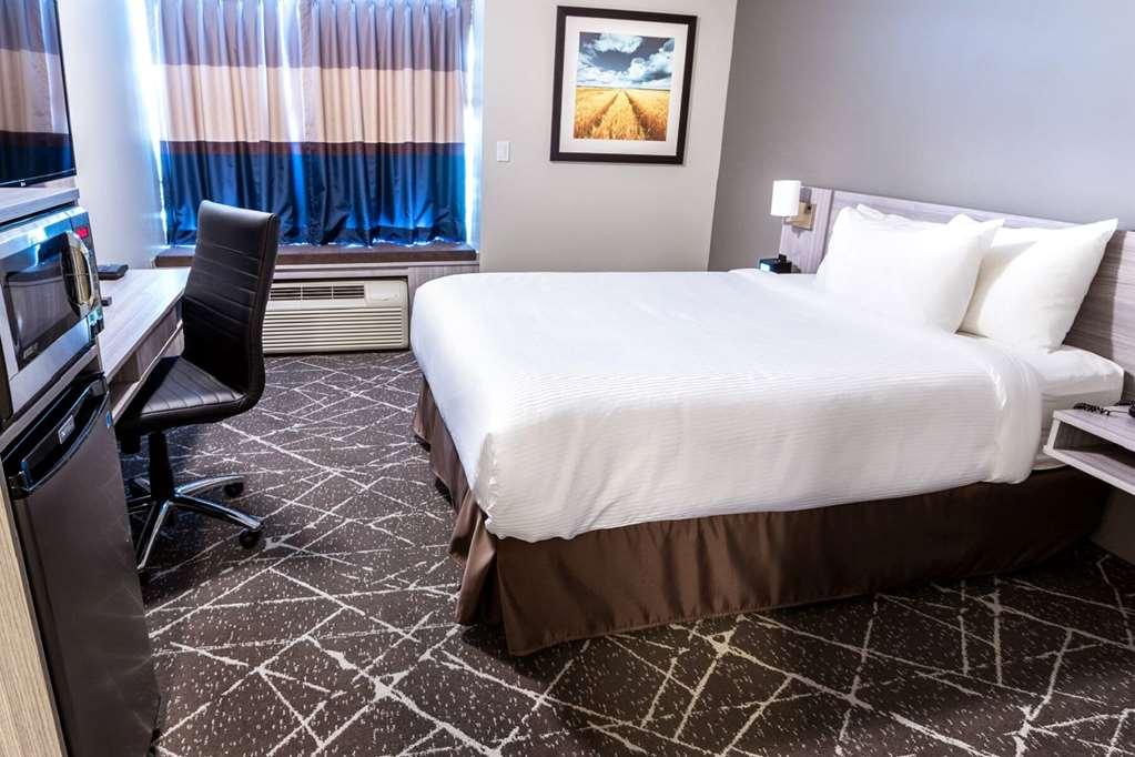 Microtel & By Wyndham Hotel 4*