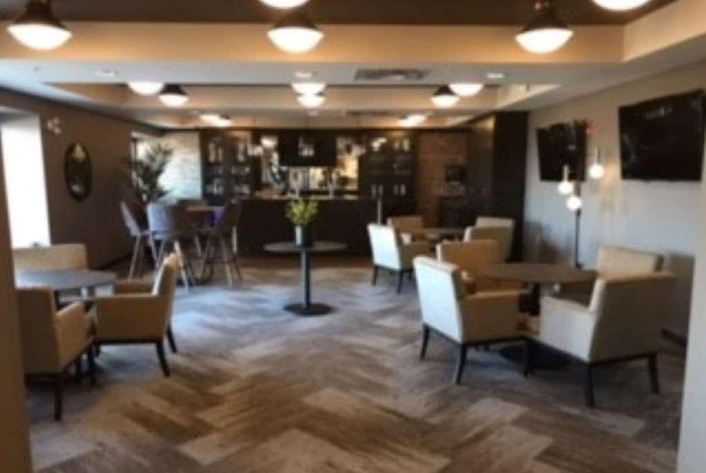 Hotel Microtel & By Wyndham Lloydminster