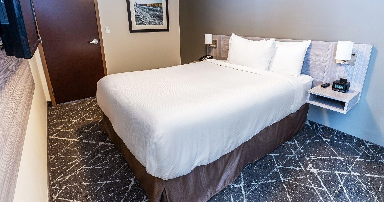 Microtel & By Wyndham Hotel 4*